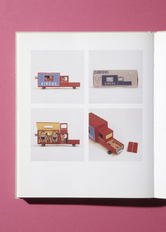 Objets: bois, métal, gouache, carton, laque