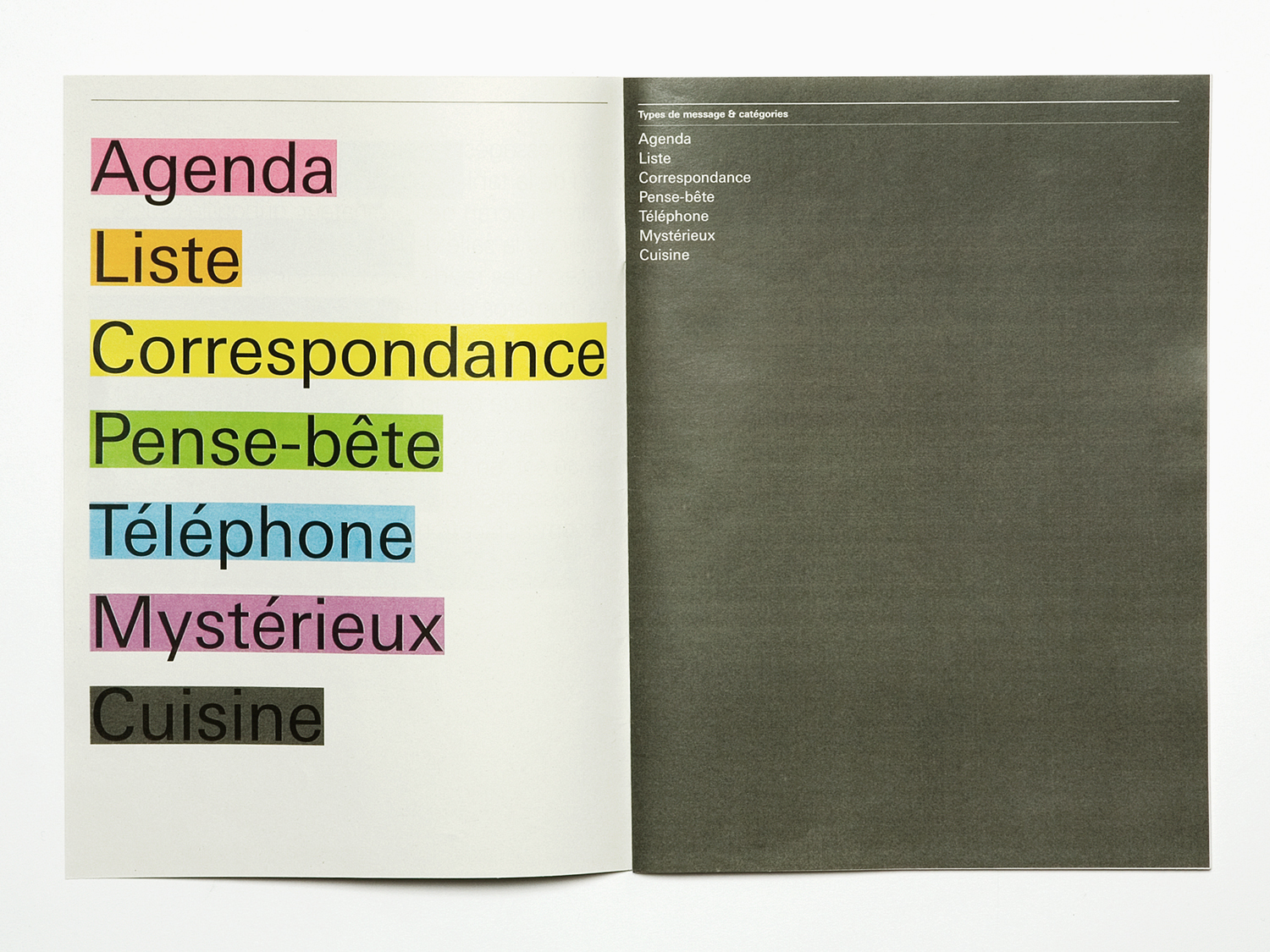 '<3 À+', Booklets, Plakate und Karten