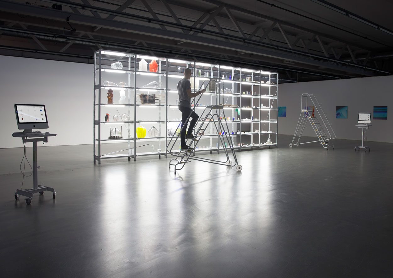 « Heart of Glass », Ausstellung, Szenografie und künstlerische Direktion