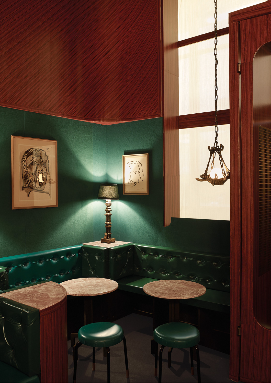 Krönlihalle Bar, eine begehbare Skulptur und gleichzeitig eine ehemalig funktionierende Bar