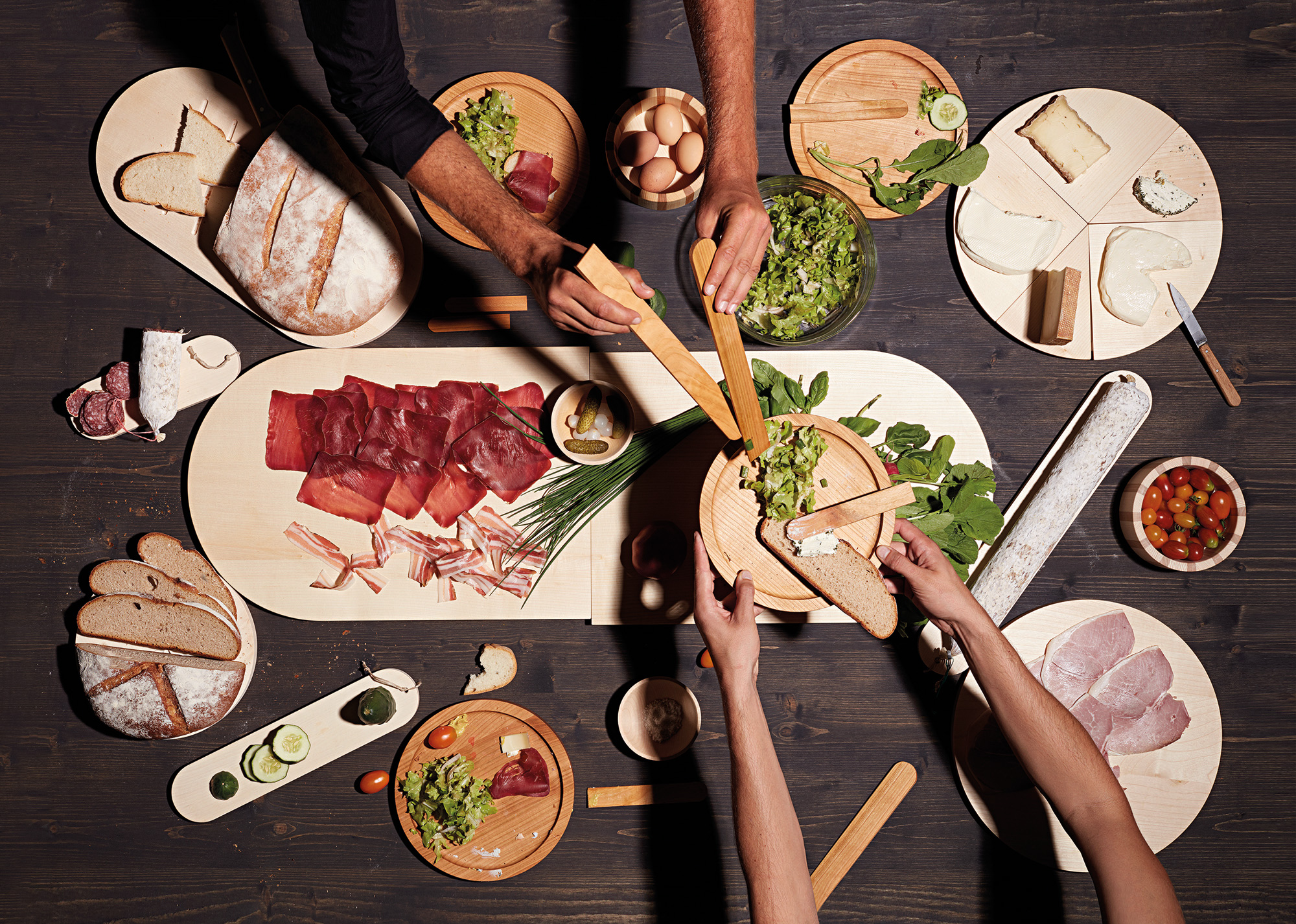 Ateliers Chalamala (eine Auswahl an Holzobjekten), 2016