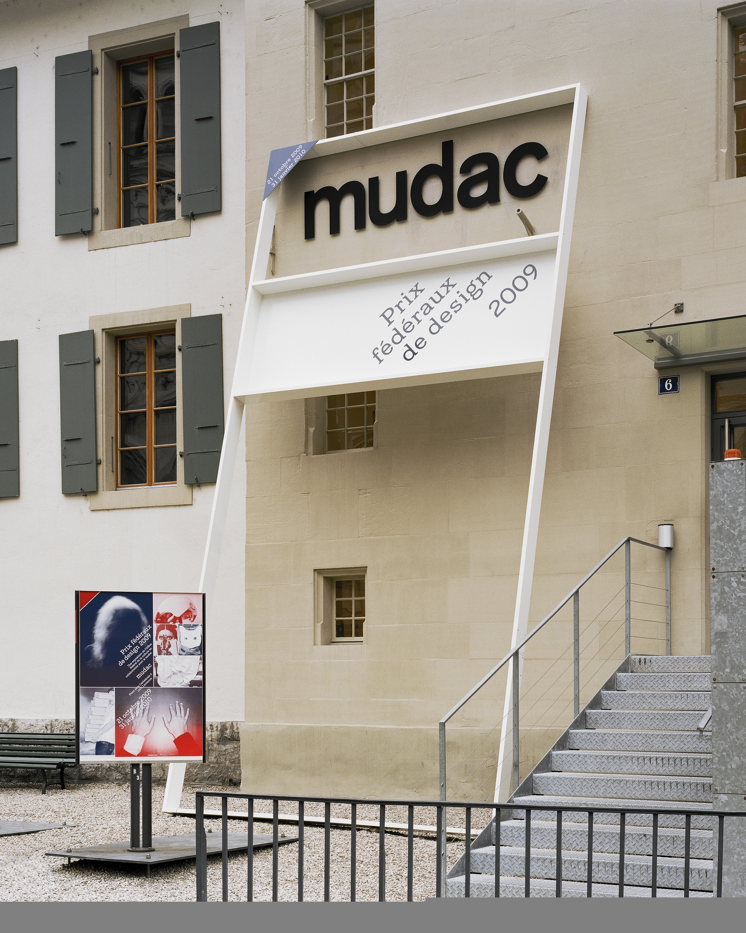 Musée de design et d'arts appliqués contemporains (mudac)
