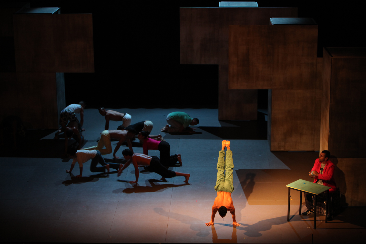 'Chouf Ouchouf', dance theater piece