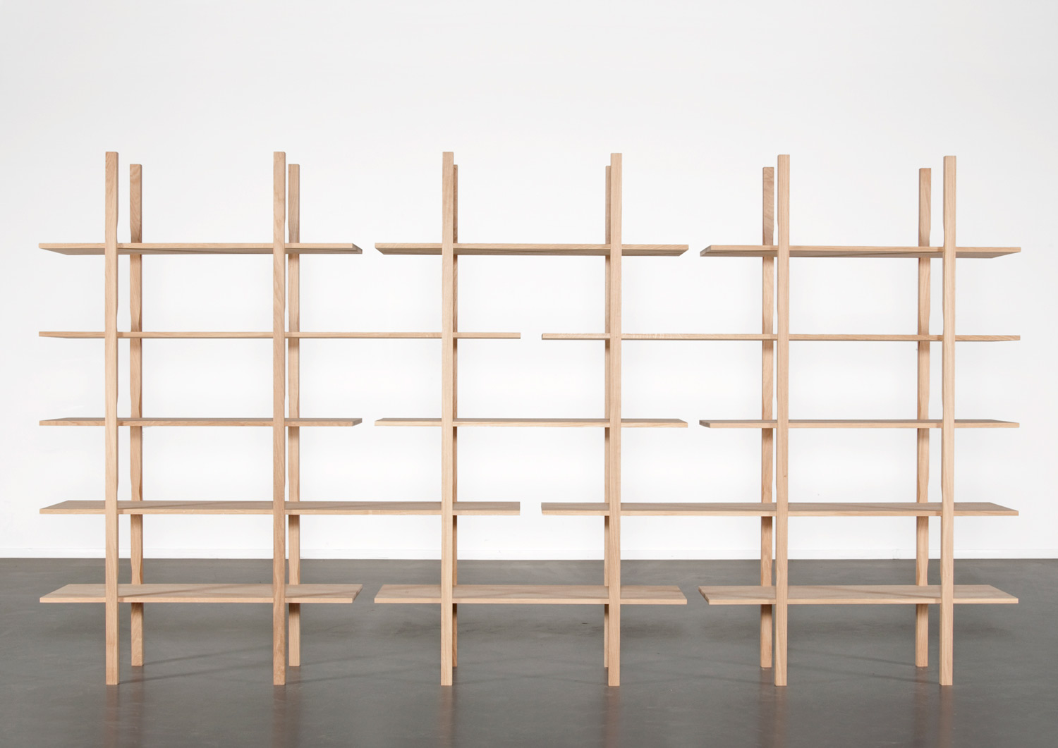 'L’étagère en bois', shelf