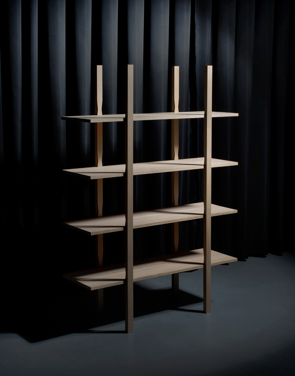 'L’étagère en bois', shelf