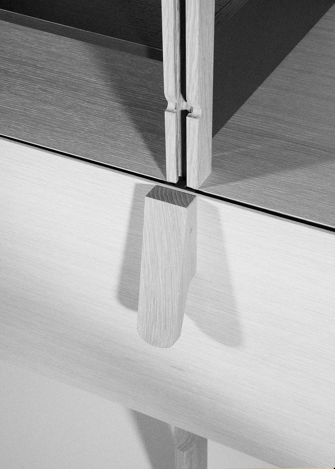 'Etage', storage unit for Röthlisberger