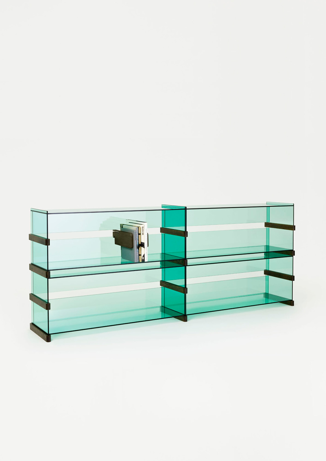 'PILE', shelf for Glas Trösch