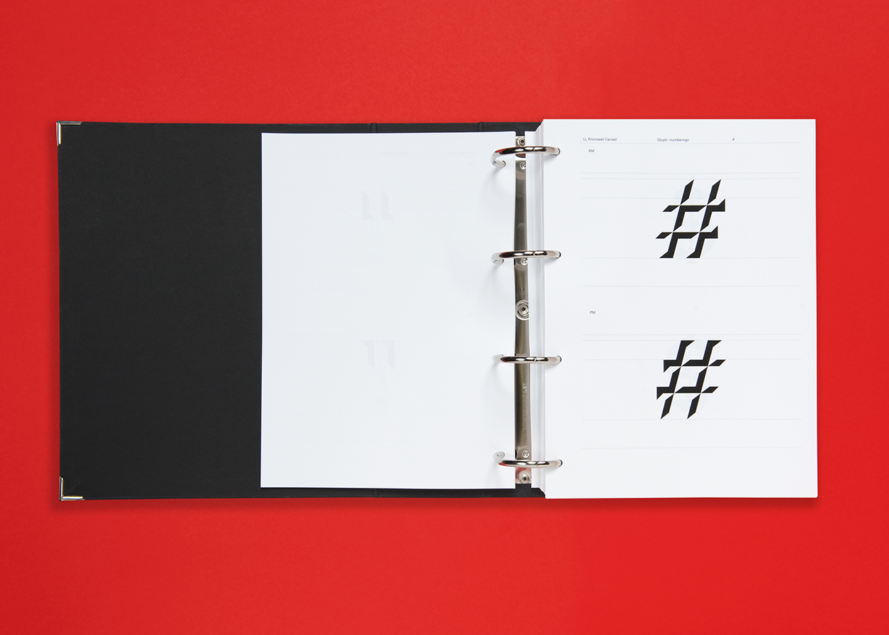 « LL Prismaset Carved », Schrift