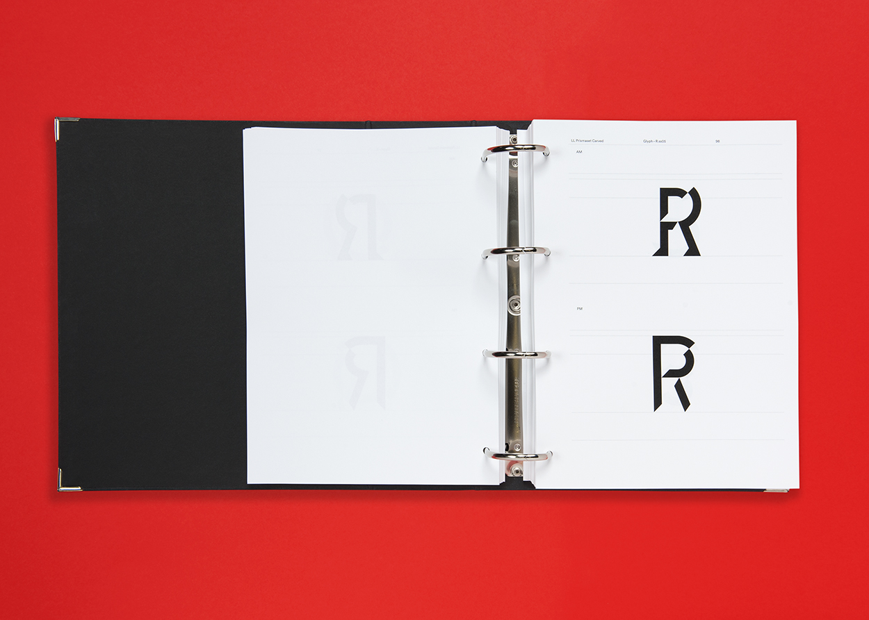 « LL Prismaset Carved », Schrift