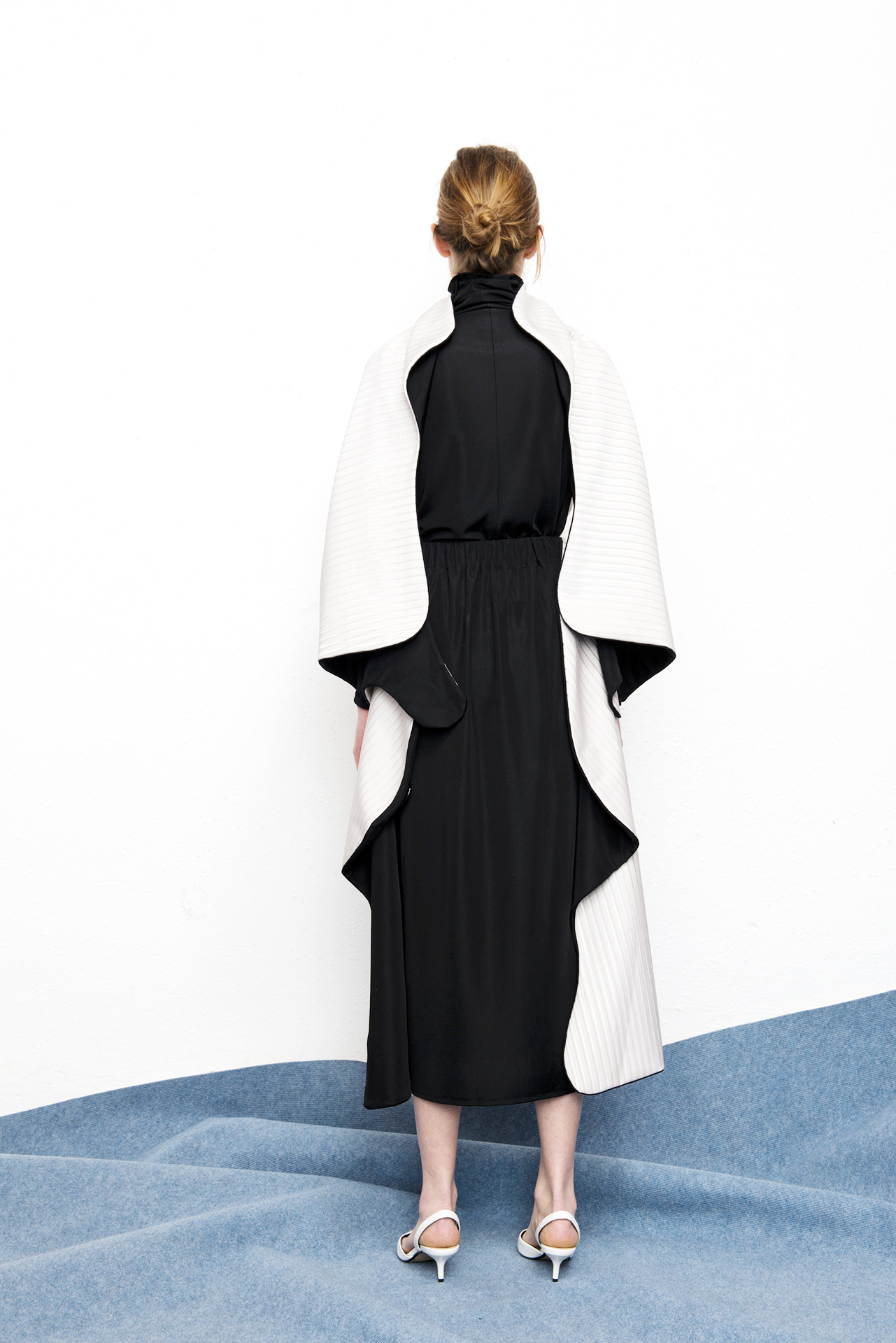 Urethane Pool, chapitre 2 (fashion collection for women and accessories), diploma work (MA), 2017