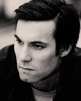 Max Simonischek/ Die göttliche Ordnung