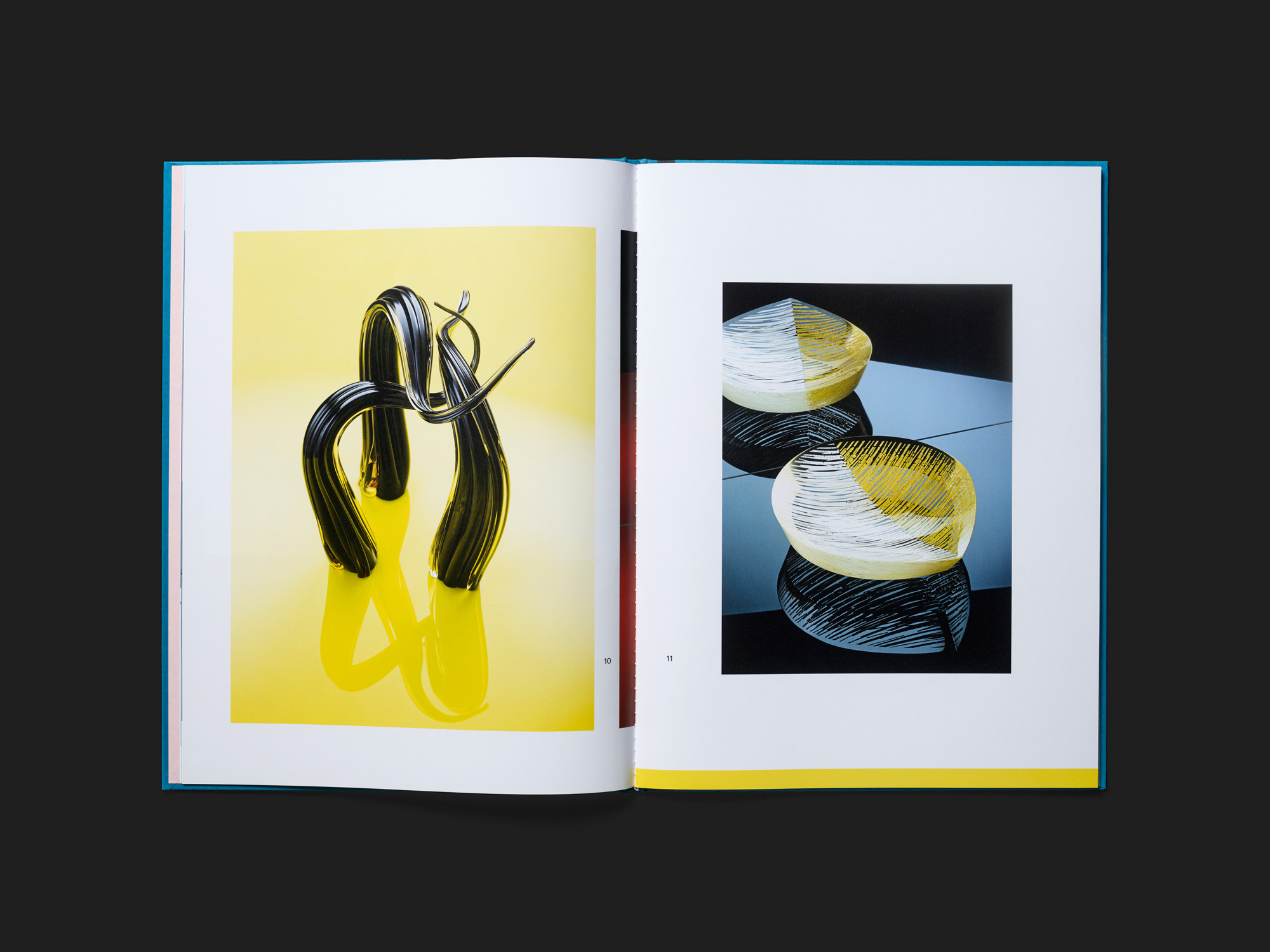 Things They Do with Ashes and Sand. The Glass Collection of Ray Bär Salisbury