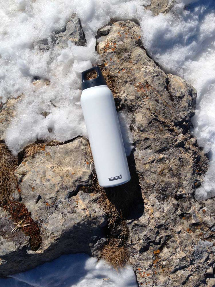 'SIGG THERMO', bouteille thermos / parachute pour Advance / jacket pour ON