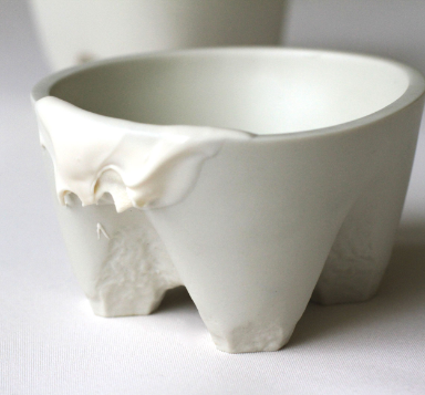 « Reveal », vaiselle en porcelaine pour le restaurant Bouchéry à Bruxelles