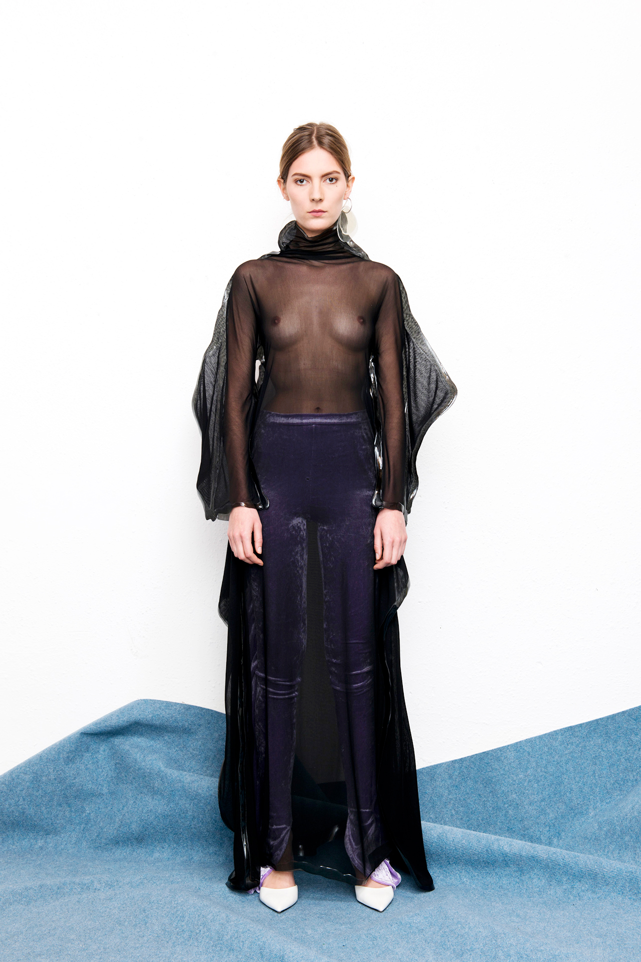 Urethane Pool, chapitre 2 (collection de vêtements pour femmes et accessoires), travail de diplôme (MA), 2017