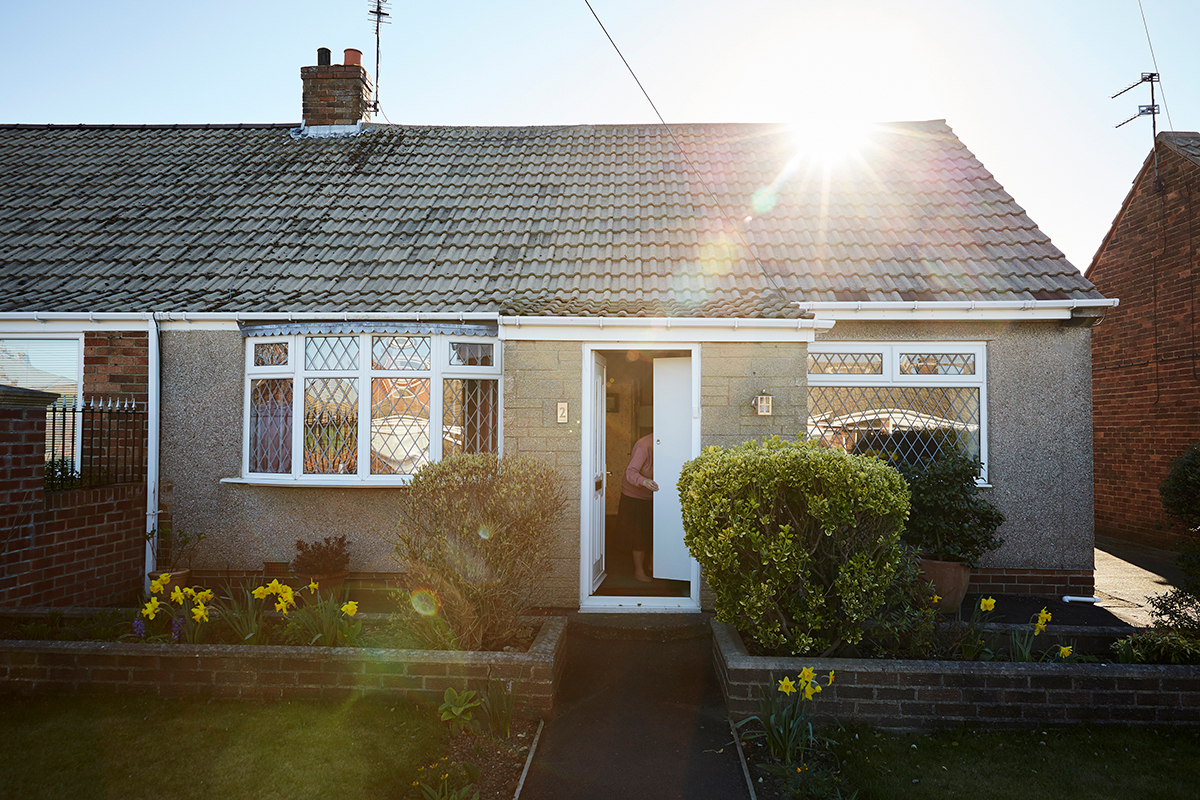 „Alljährlich im Frühjahr schwärmen unsere jungen Mädchen nach England“, 2013-2017