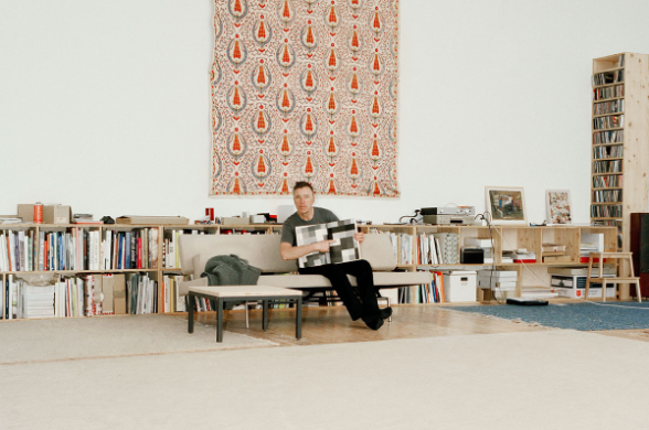 Albert Oehlen. In der Wohnung